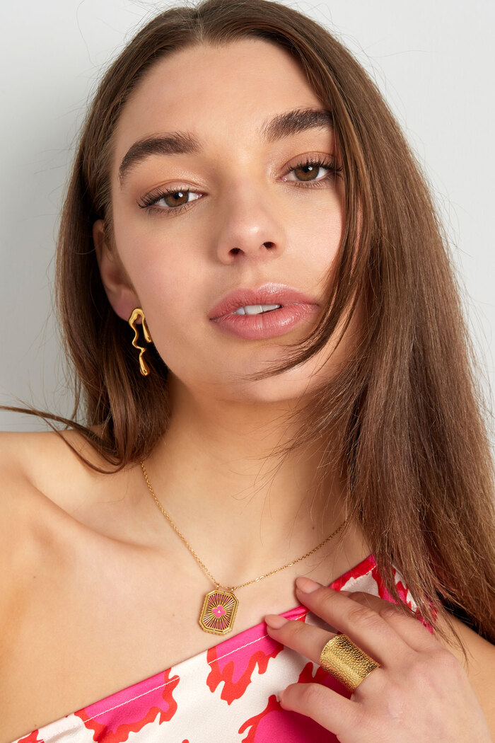 Halskette mit farbigem Blumenanhänger – Grüngold Bild2